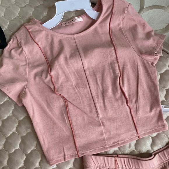 2 Piece Pink Overstitching Matching Skirt Set NWT - Picture 3 of 4